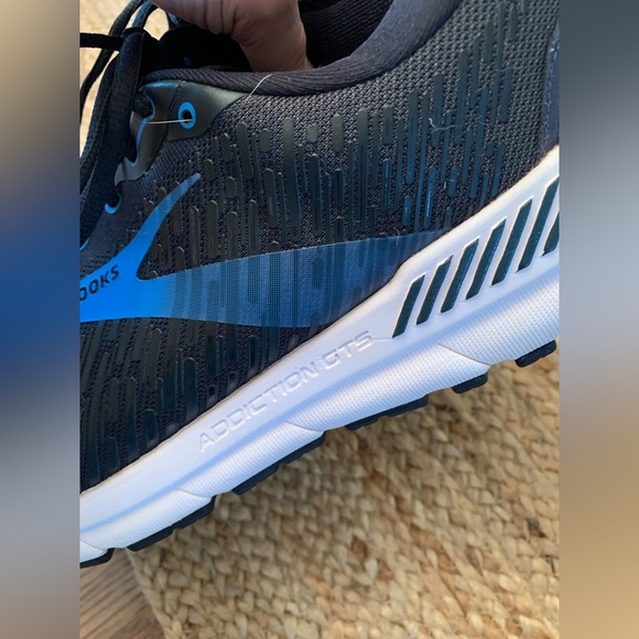 Men’s Brooks Addiction 15 GTS. Size 12 4E - Picture 7 of 11